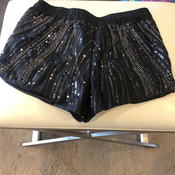 Gorgeous Sequin Pattern Drawstring Shorts-sz L - Picture 7 of 8